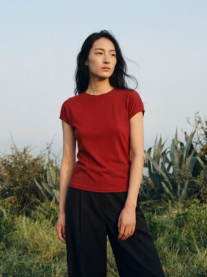 AOPIAN - The Essential Minimalist "Supermodel" Mulberry Silk-Blend Cap Sleeve Tee Shirt (T-Shirt) - Red